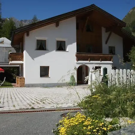 Chasa Fadrina Samnaun