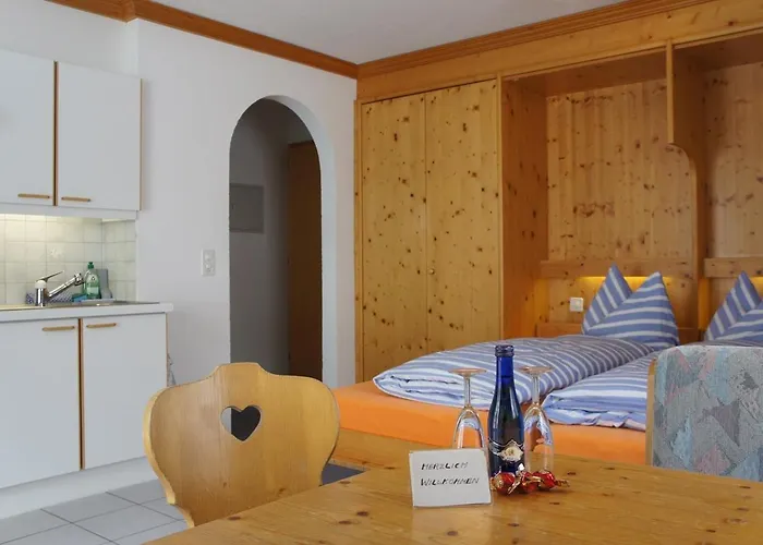 Chasa Fadrina Apartment